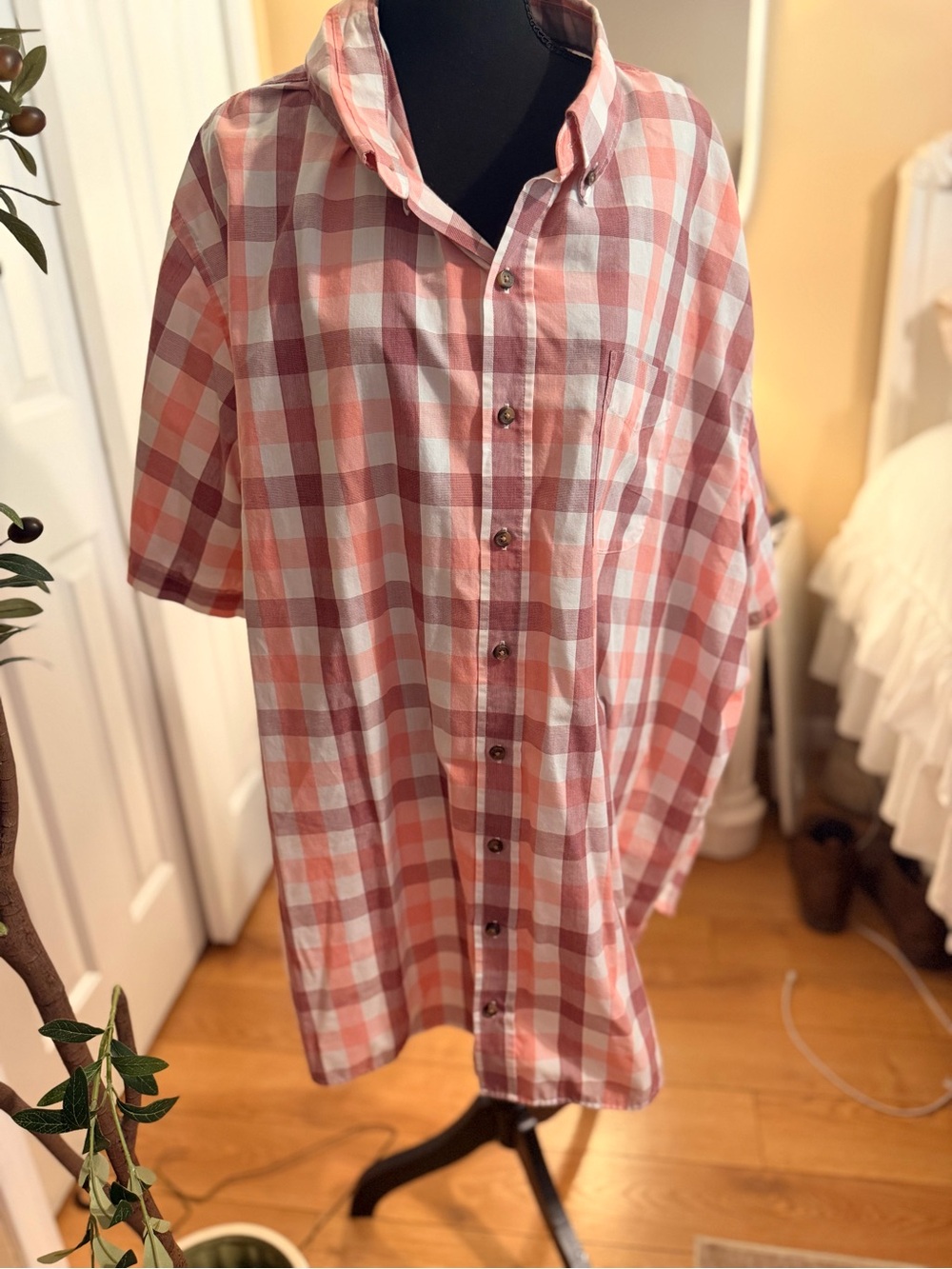Men's Pink Plaid Button-Up Shirt